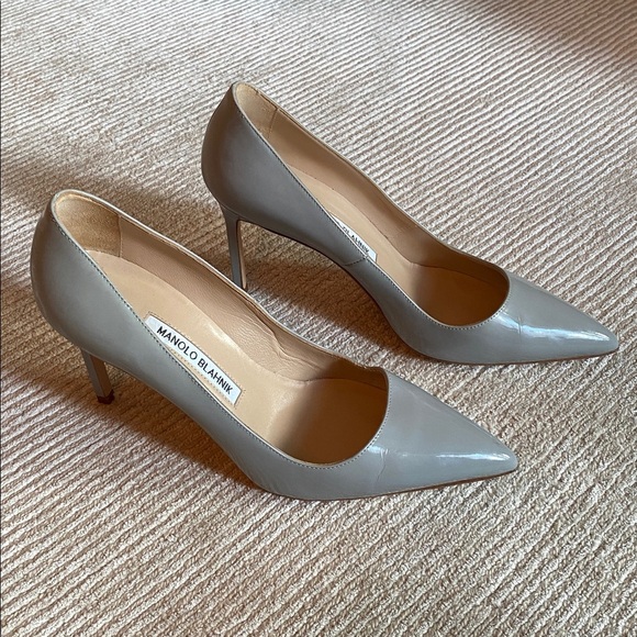 Manolo Blahnik Shoes - Manolo Blahnik Gray Patent Leather Pointed Pumps Closed Toe Heels Size 7.5